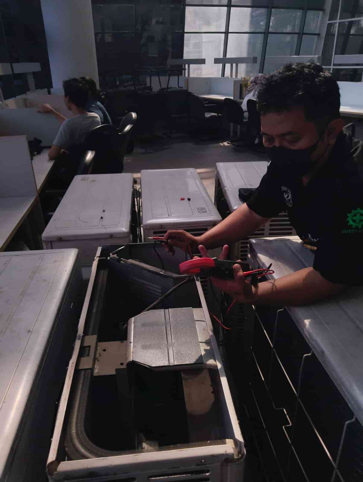 Jasa Service AC Jabodetabek - Pekerjaan 1